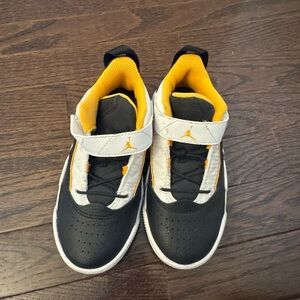 Jordan 1 Low Alt sneakers (kids/toddler style).